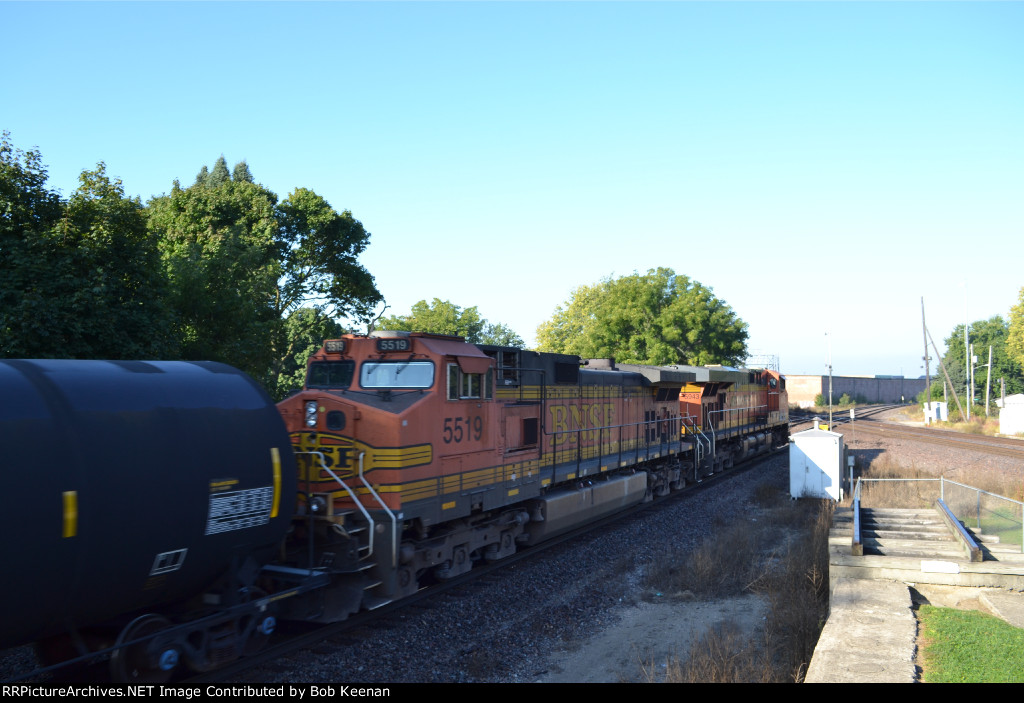 BNSF 5519